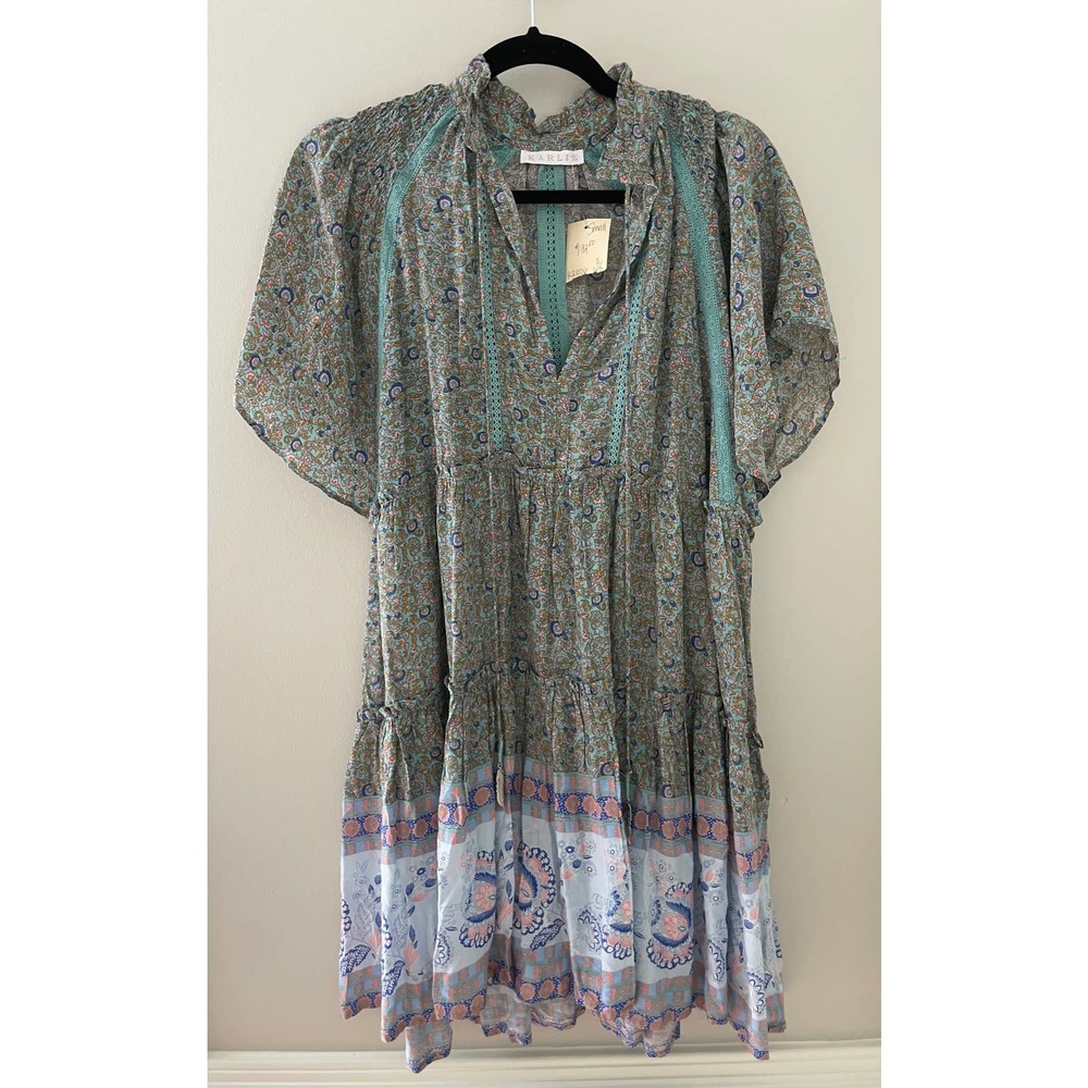 Karlie Floral Mini Dress‎ Size Small NWOT